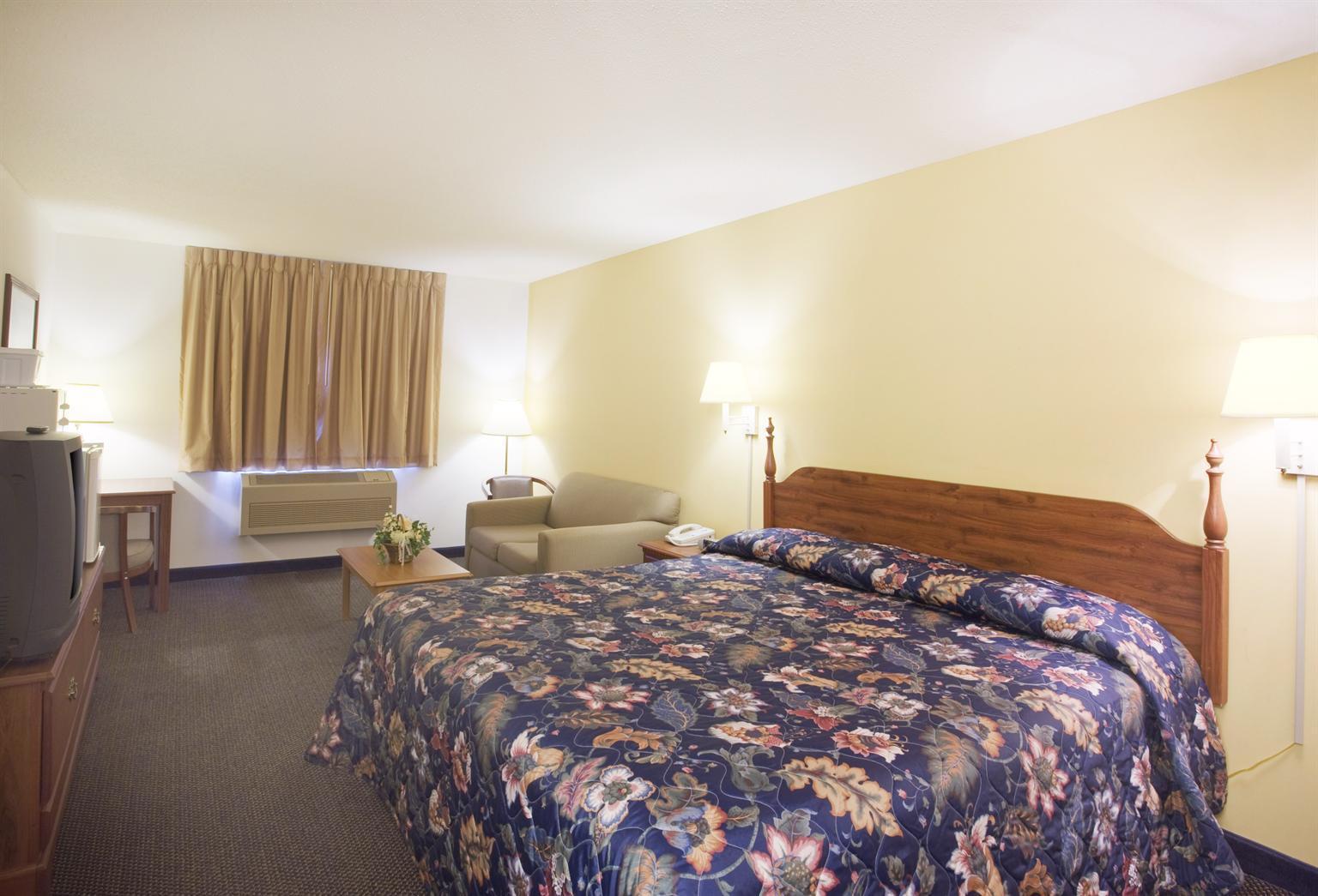 Econo Lodge Lake Mills Buitenkant foto