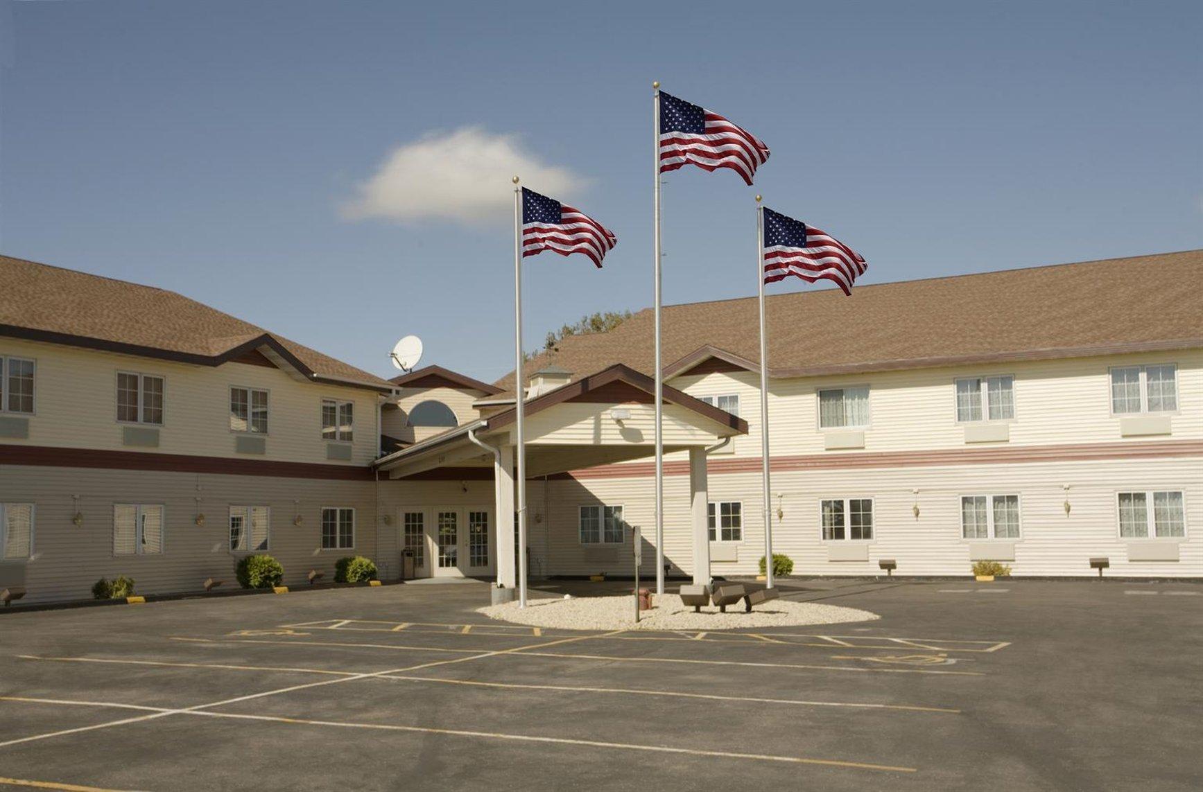 Econo Lodge Lake Mills Buitenkant foto